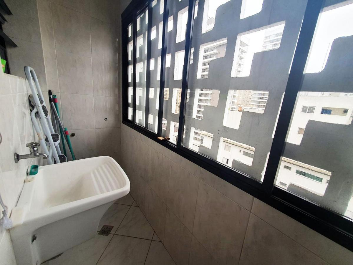 Apartamento confortável na orla da praia de Santos Santos (Sao Paulo) Exterior foto
